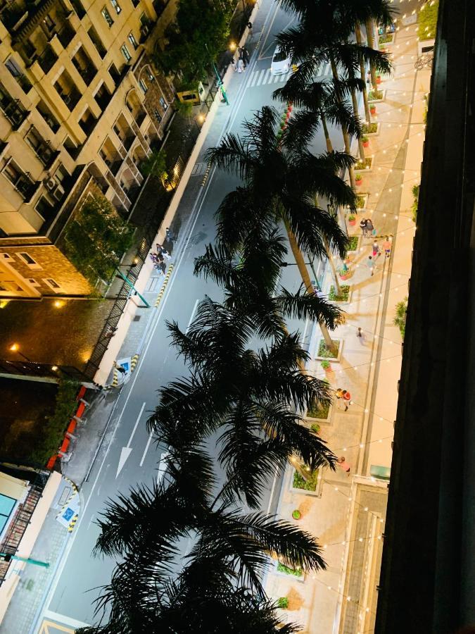 Two Palm Tree Villas Condominium - Studio 8Th Fl With Balcony - Across Terminal 3 Airport Pasay Extérieur photo
